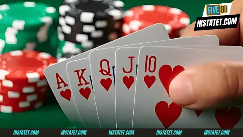 Continuation bet, value bet, overbet là những thuật ngữ Poker